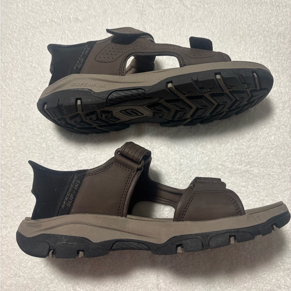 Skechers Tresmen-Reese open toe no hands slip in sandals Size 8